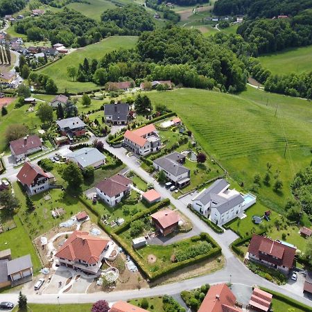 Ferienwohnung Berghausen Екстер'єр фото