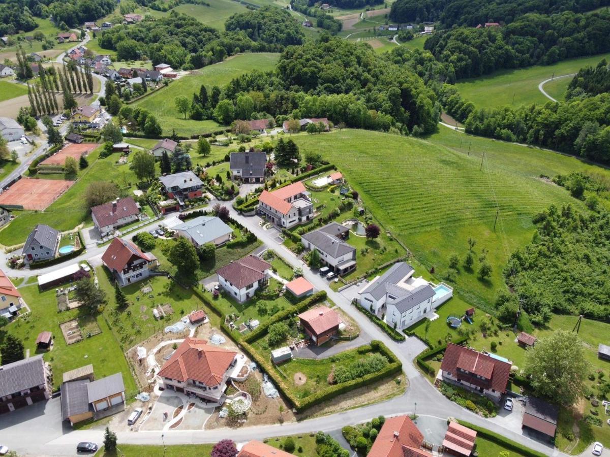 Ferienwohnung Berghausen Екстер'єр фото