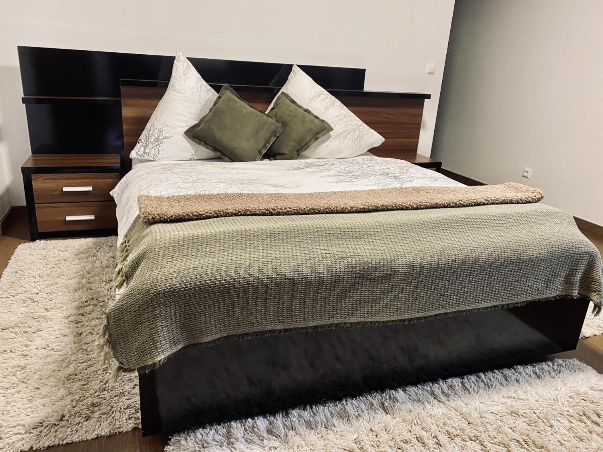 Ferienwohnung Berghausen Екстер'єр фото